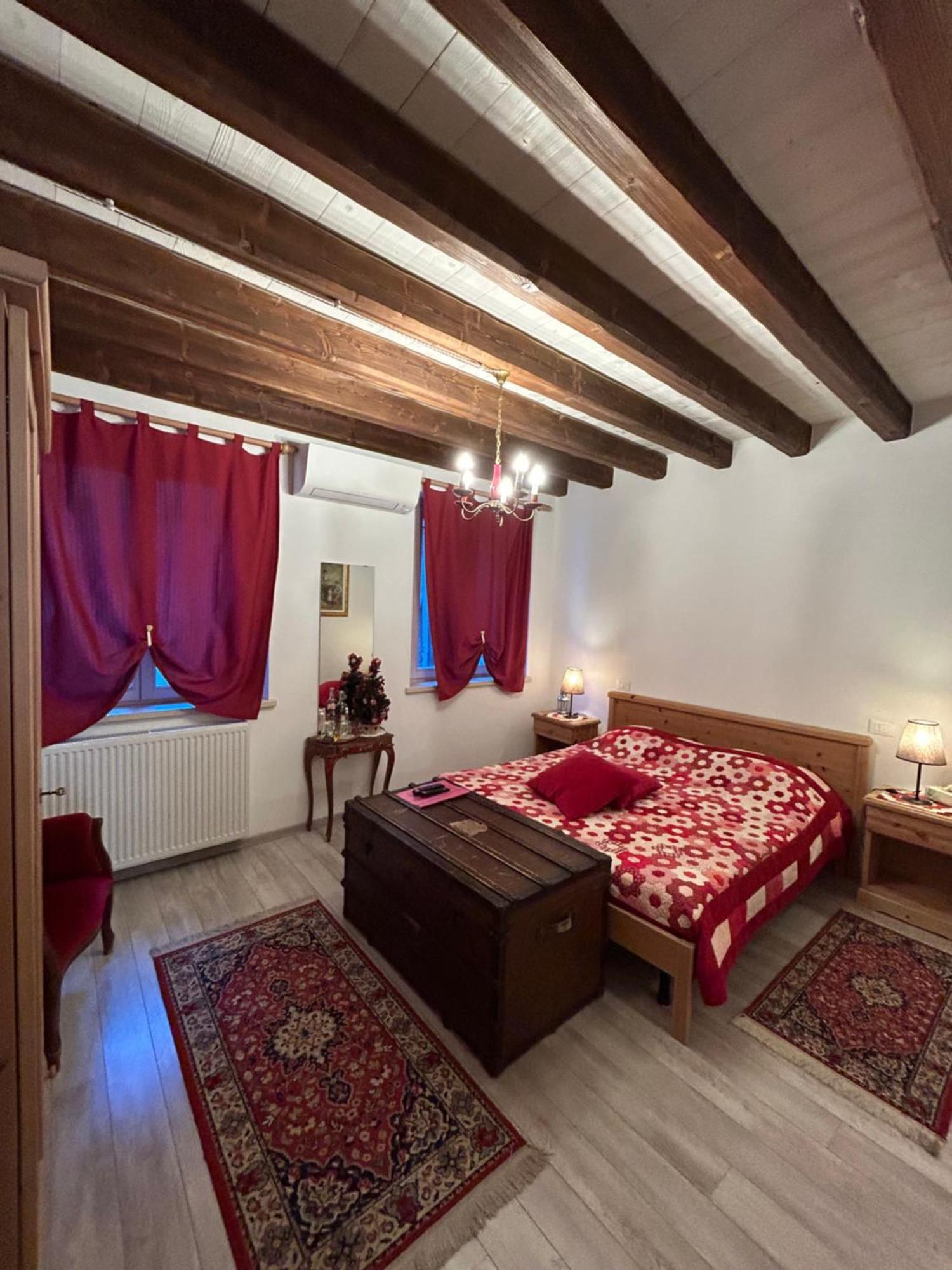 시비달레델프리울리 Domus Iulii B&B 외부 사진